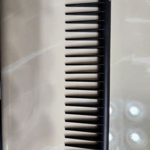 Dyson Detangling Comb